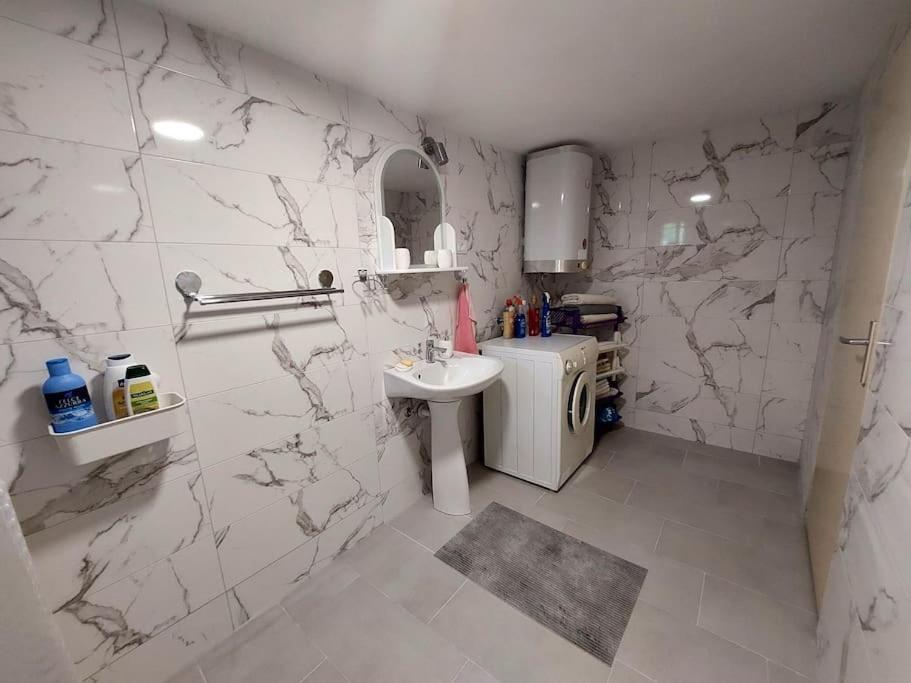 Apartman Boljevic Подгорица Екстериор снимка